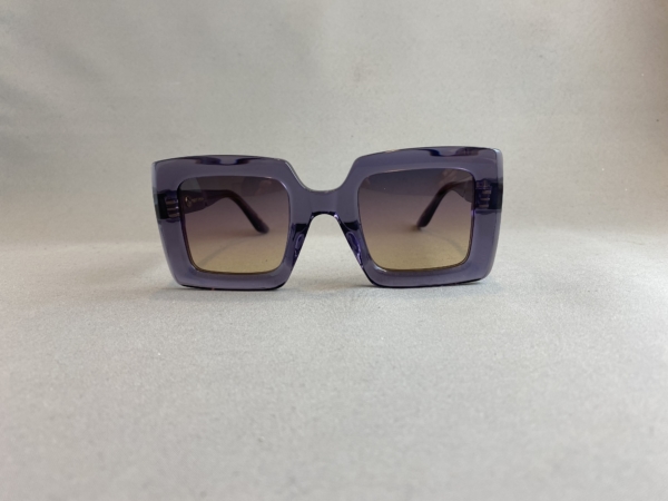 Lunettes de soleil Onassis Robert la Roche opticien stephanie u