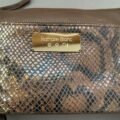Sac en Cuir Façon Python Marron avec sa bandoulière et sa ceinture assortie