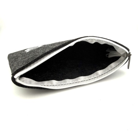 Etui Souple IKKS en feutre gris foncé Opticien Stéphanie Danjou Cambrai