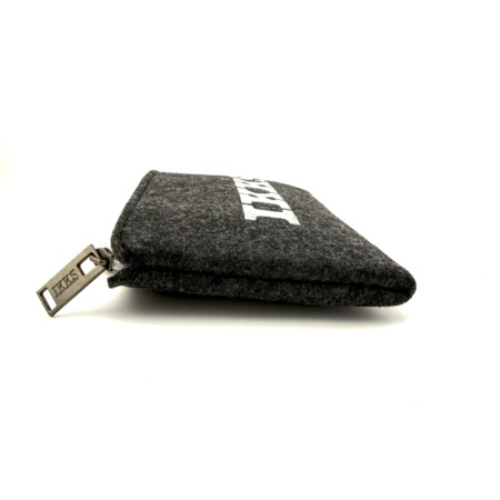 Etui Souple IKKS en feutre gris foncé Opticien Stéphanie Danjou Cambrai